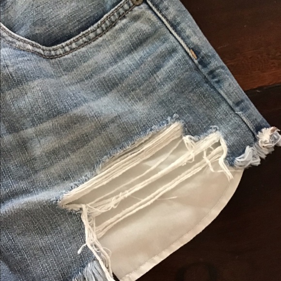 Forever 21 Vintage Hi Rise Festival Cutoffs 6 - Picture 5 of 7